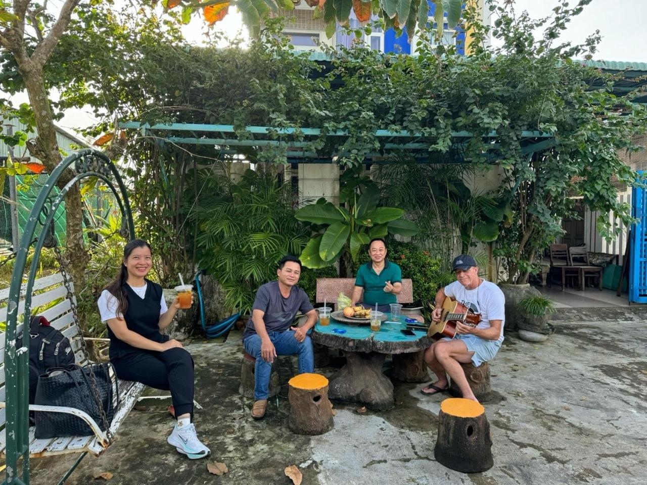 Golden Lantern Tam Thanh Homestay タムキー エクステリア 写真